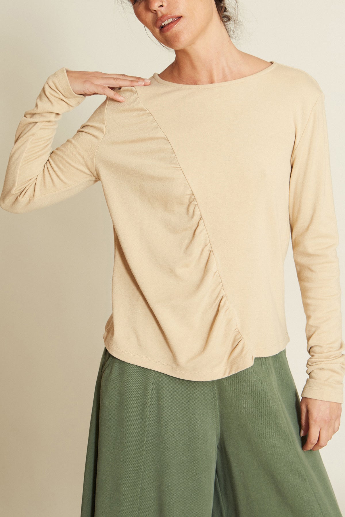 AMOL TOP BEIGE