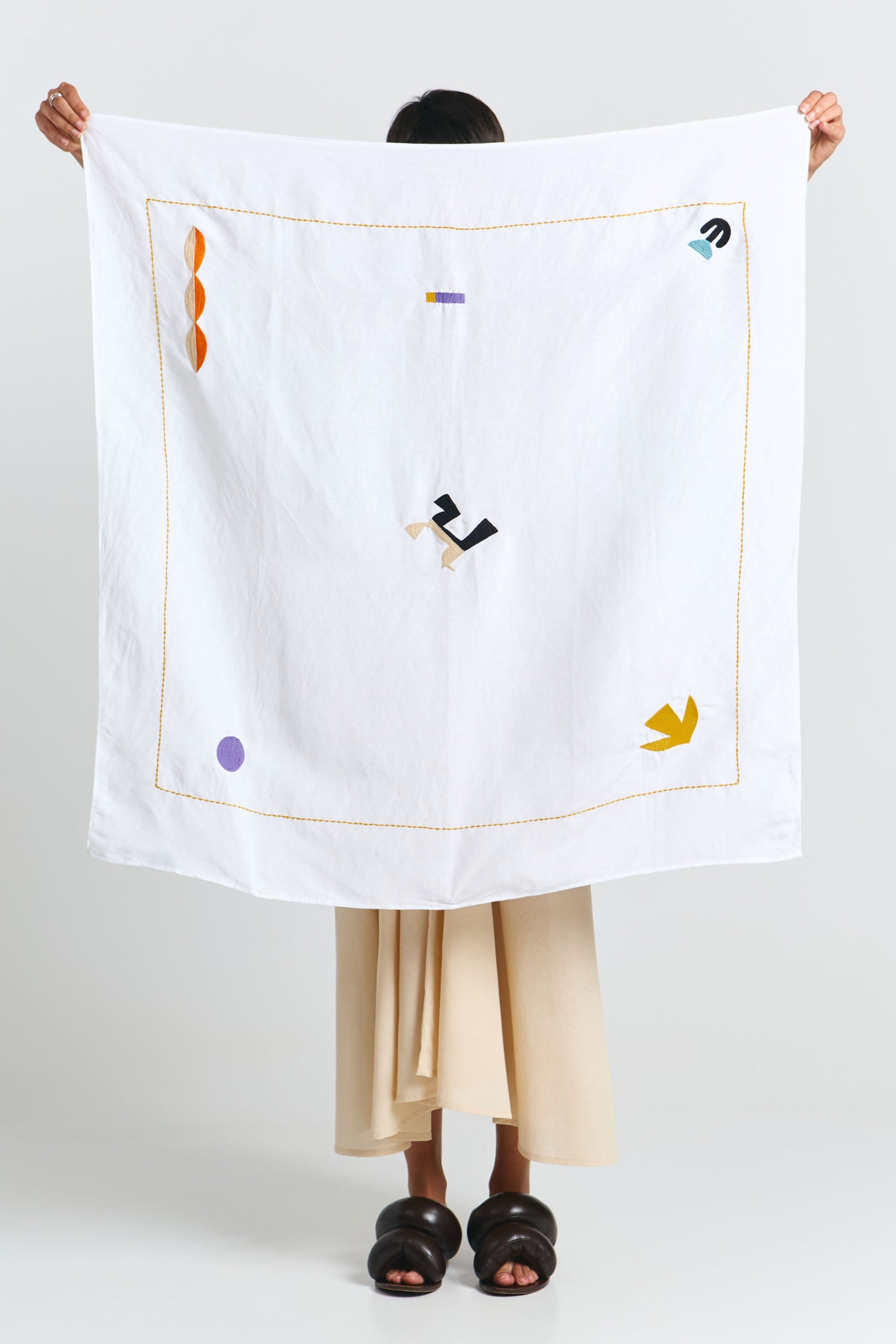 TOLE SCARF EMBROIDERY WHITE